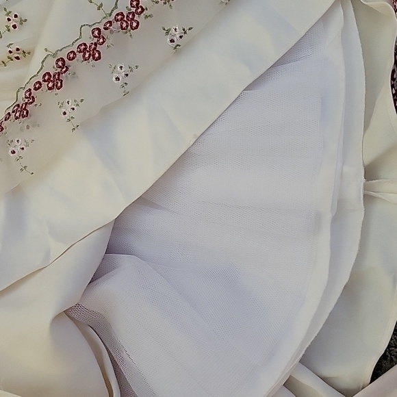 Cinderella Maroon Velvet Floral Embroidered Lace Bow Tie Back Valentine's Dress - Picture 10 of 10